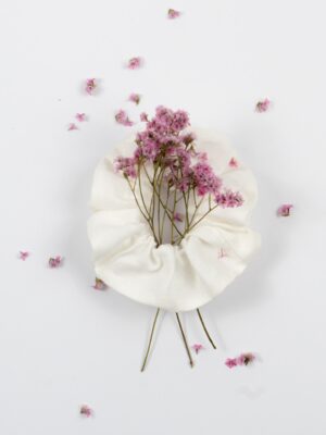 Linen white scrunchie with flowers